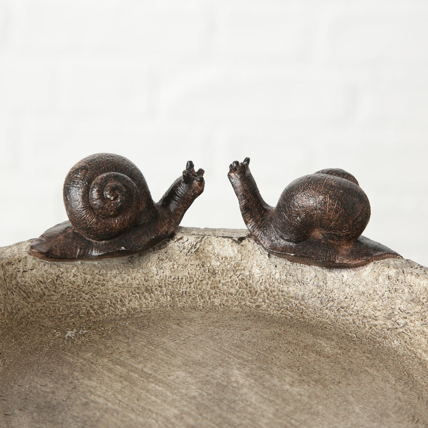 Vogeltränke Vogelbad mit 2 Vögel oder 2 Schnecken, aus Kunstharz